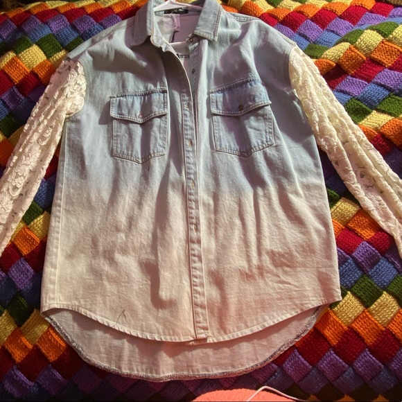 Jean jacket - Picture 1 of 2